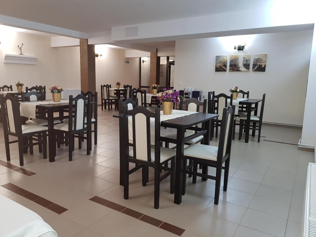 Alba Forum Alba Iulia Bagian luar foto