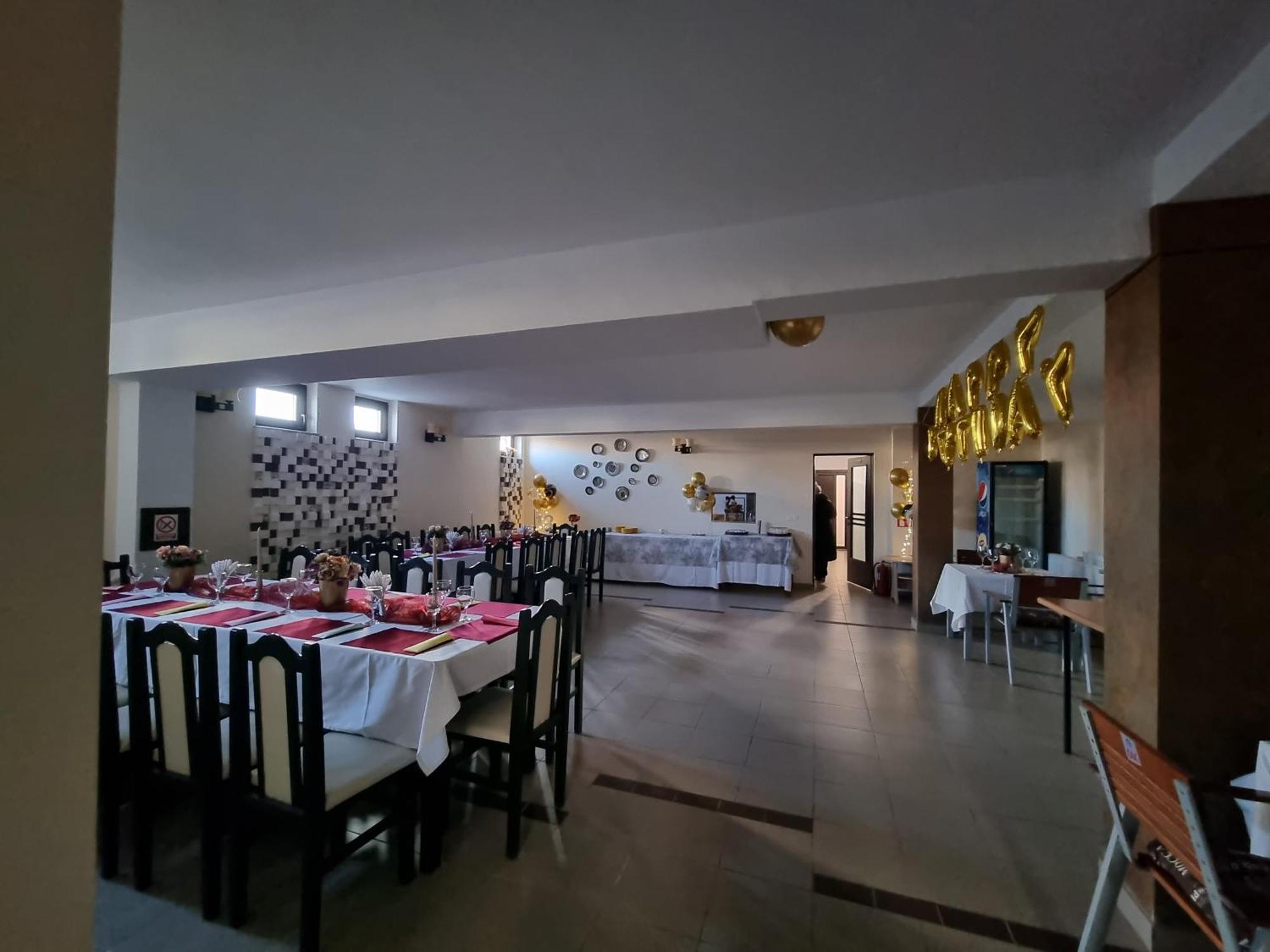 Alba Forum Alba Iulia Bagian luar foto
